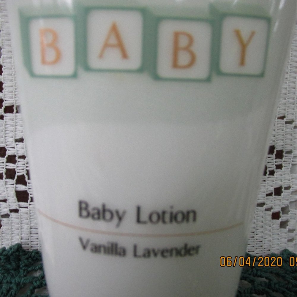 L'BRI Pure & Natural Baby Wash Vanilla Lavender w/ Aloe Vera Barbadensis Leaf